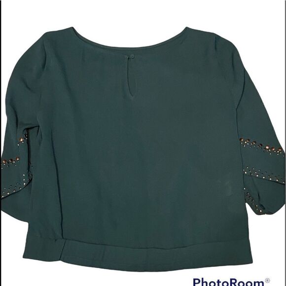 BCBG Women’s Blouse With Beads on Sleeves Size XS - Picture 2 of 5